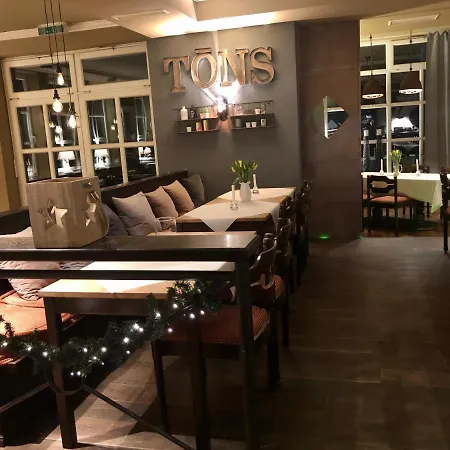 Landhotel Tons 3*